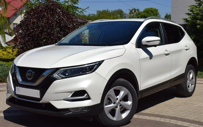 Nissan Qashqai cena 73500 przebieg: 100000, rok produkcji 2019 z Miastko małe 172